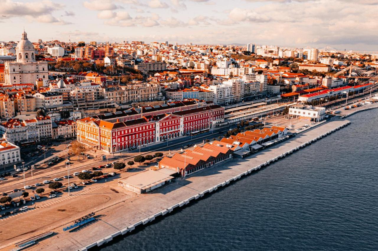 The Editory Riverside Hotel, An Historic Hotel Lisbon Luaran gambar Aerial view of the station