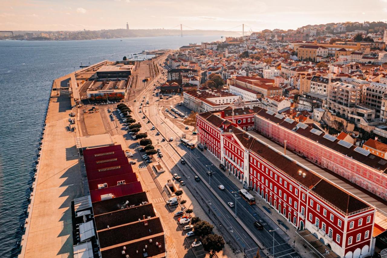 The Editory Riverside Hotel, An Historic Hotel Lisbon Luaran gambar Aerial view of the station