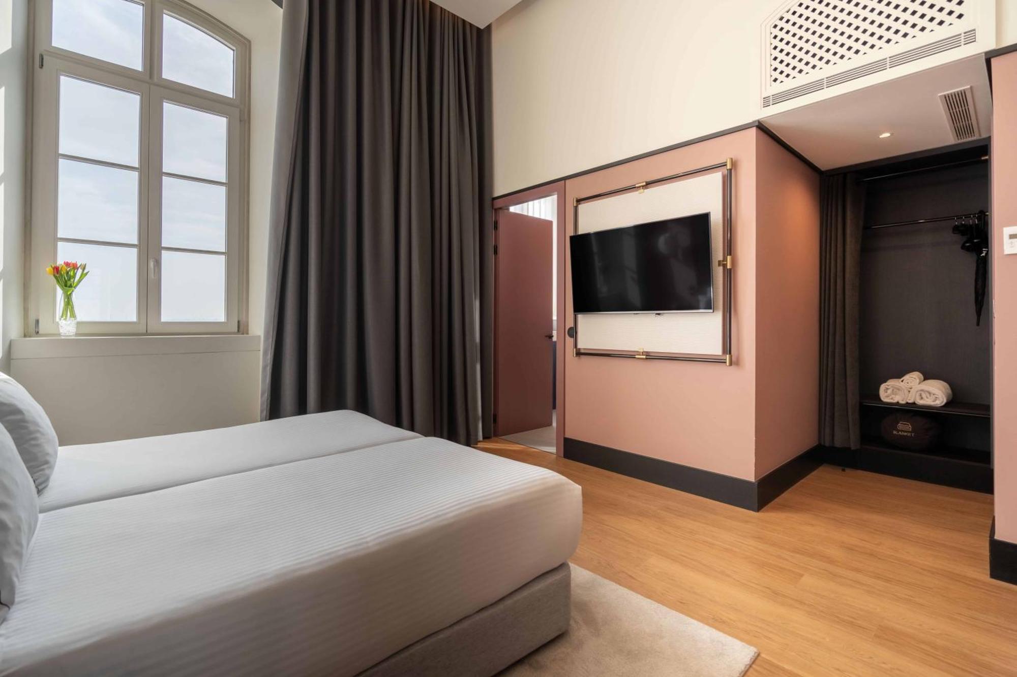 The Editory Riverside Hotel, An Historic Hotel Lisbon Luaran gambar A room at the hotel
