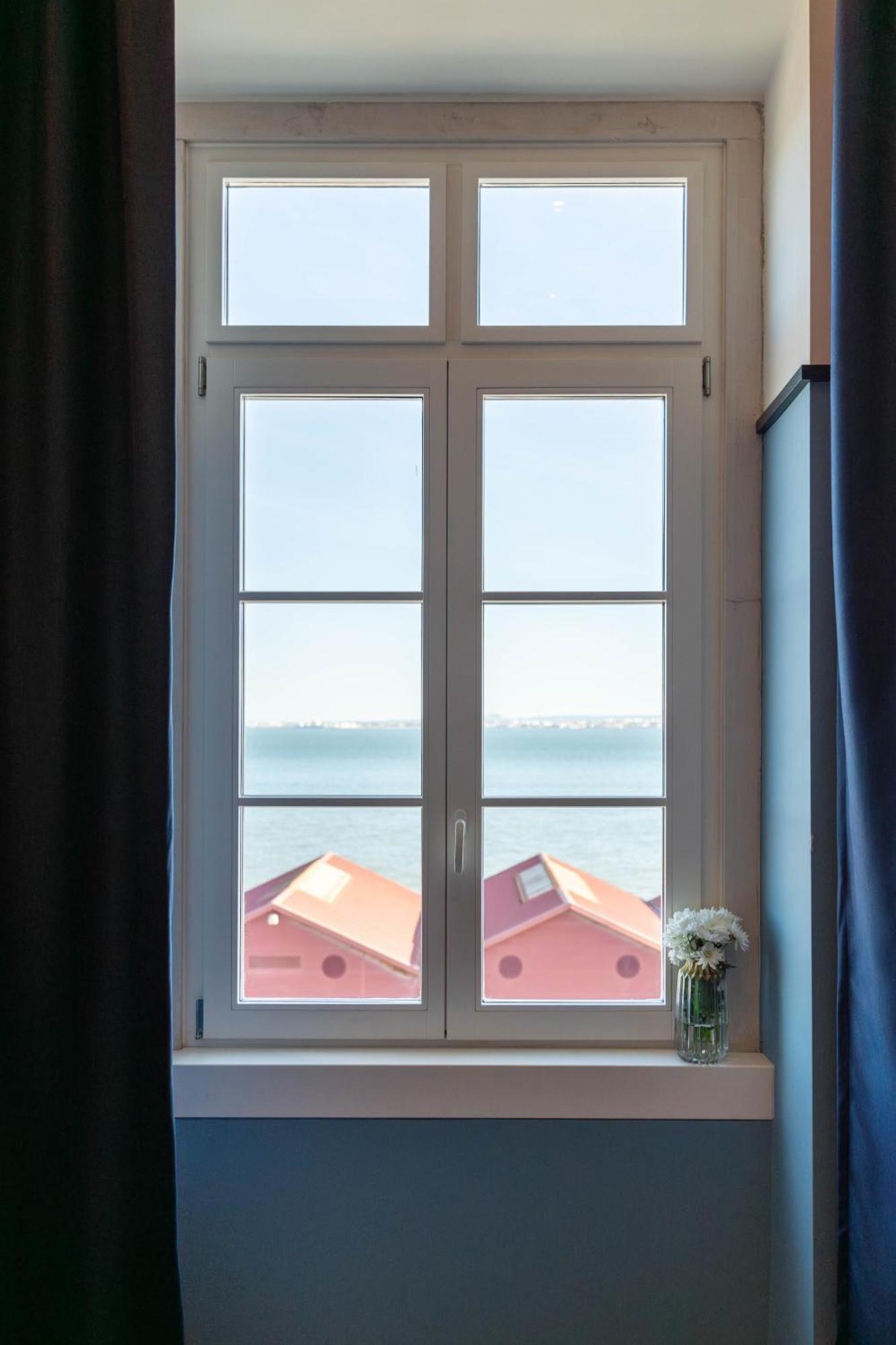 The Editory Riverside Hotel, An Historic Hotel Lisbon Luaran gambar A window